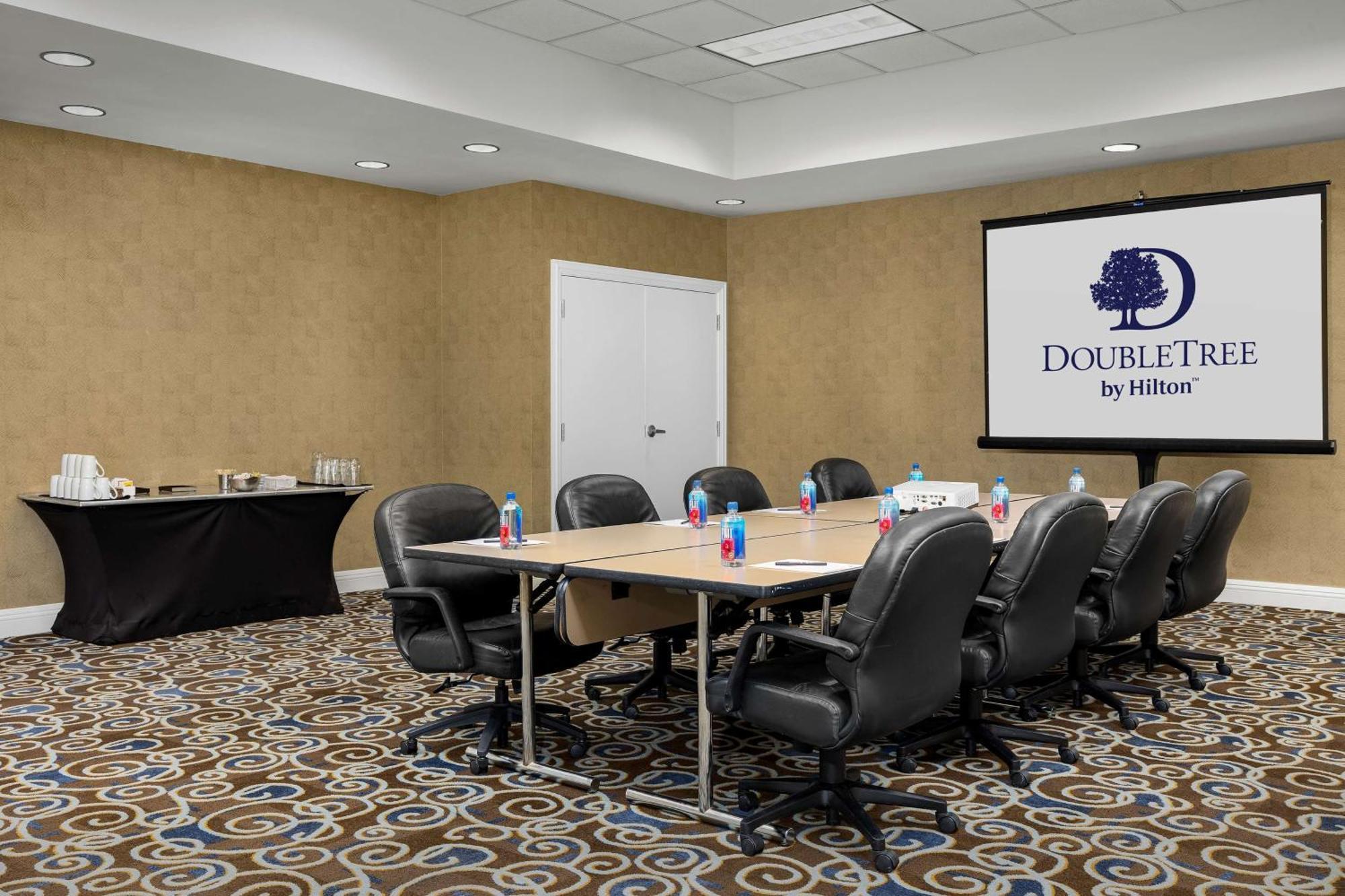 Hotel Doubletree By Hilton Chicago O'Hare Airport-Rosemont Zewnętrze zdjęcie