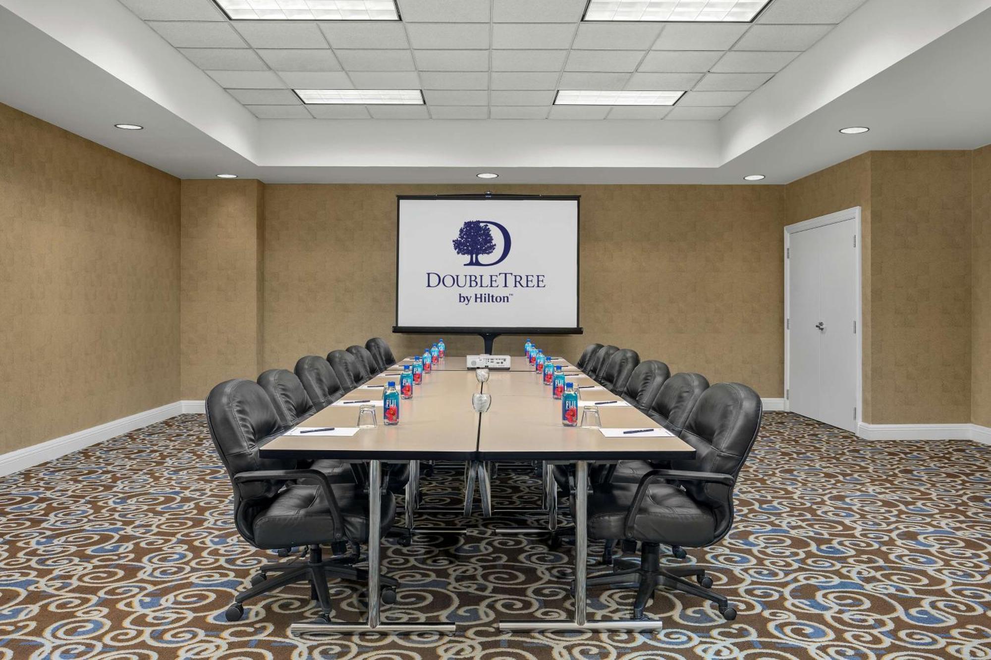 Hotel Doubletree By Hilton Chicago O'Hare Airport-Rosemont Zewnętrze zdjęcie