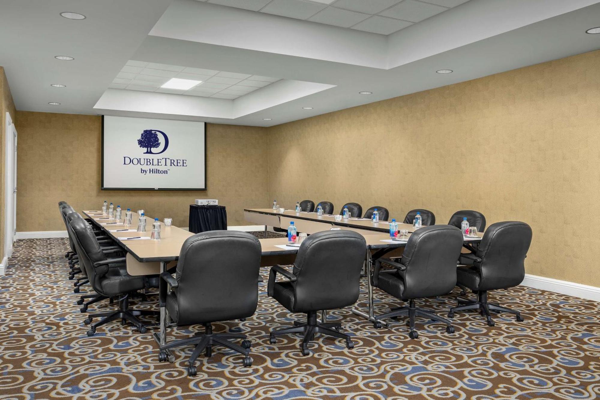 Hotel Doubletree By Hilton Chicago O'Hare Airport-Rosemont Zewnętrze zdjęcie